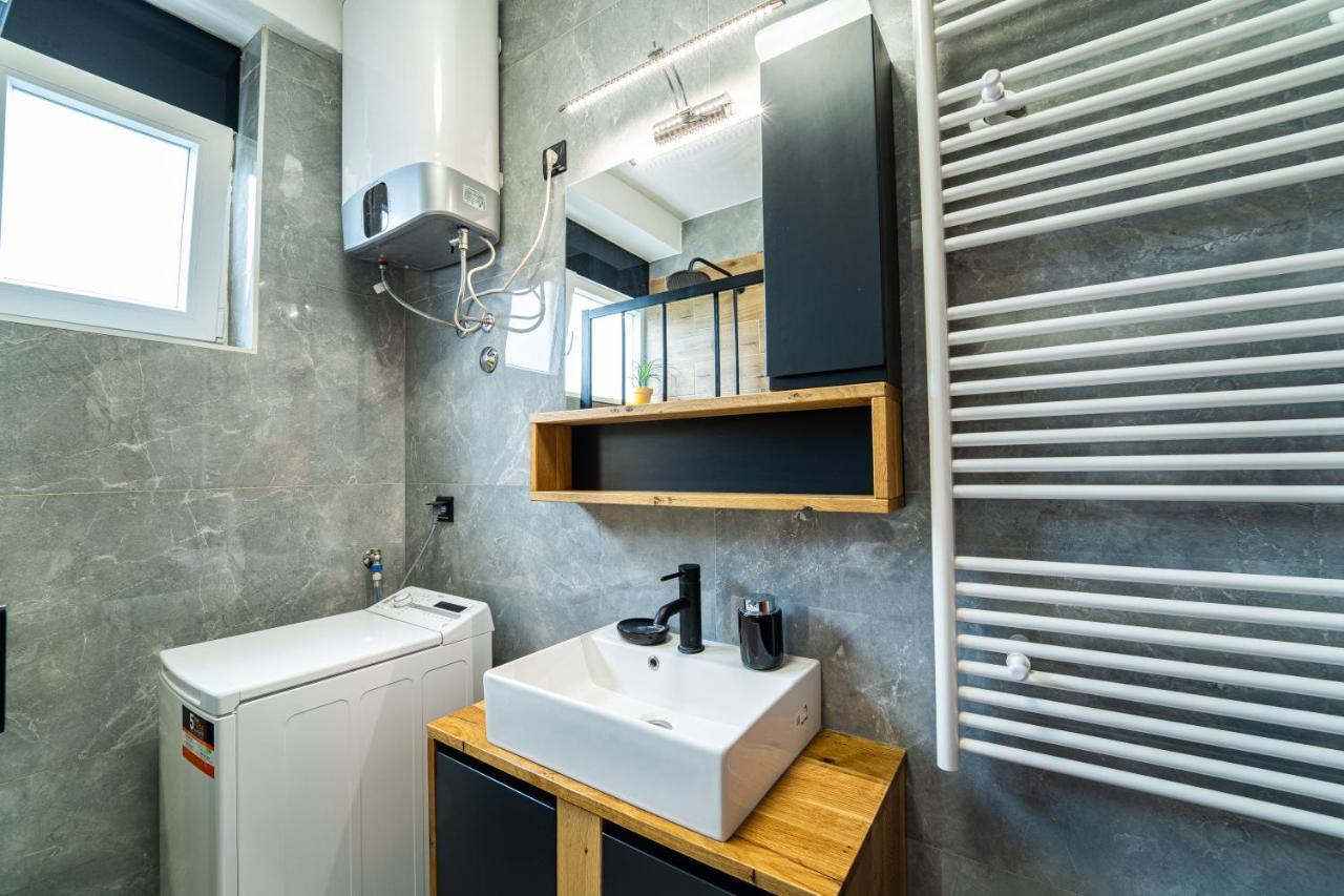 Diocles Place Split Bagian luar foto